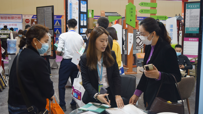 2021鄭州中原廣告展圓滿結(jié)束 都贊城感恩有你！